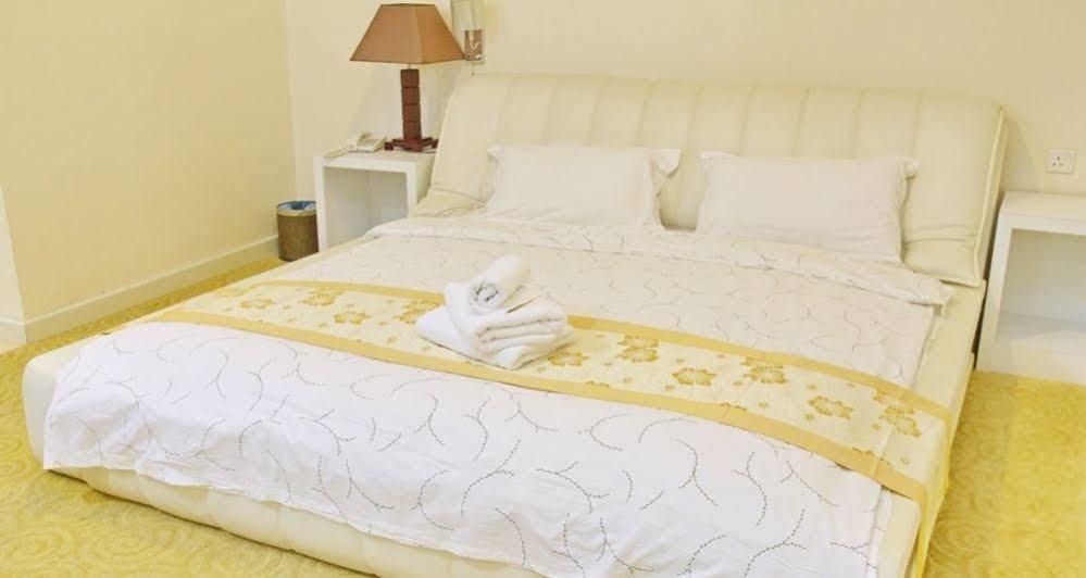 Hotel Tebrau Ct Johor Bahru Extérieur photo