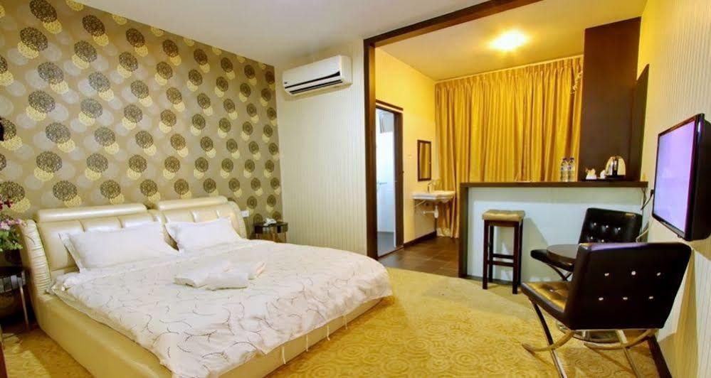 Hotel Tebrau Ct Johor Bahru Extérieur photo